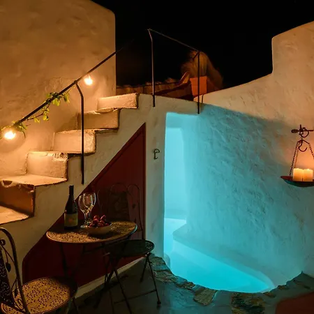 Ducato Dream Santorini Emporio (Santorini)